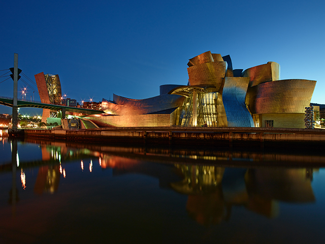 ビルバオ・グッゲンハイム美術館 （FMBG Guggenheim Bilbao Museoa,2015/Photo: Iwan Baan）