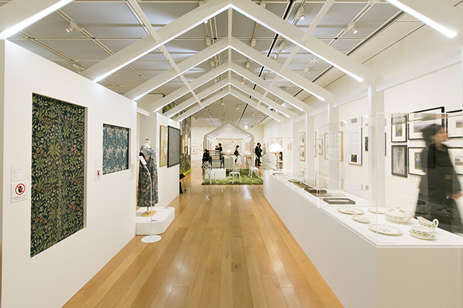 キュー王立植物園が所蔵する作品のうち150点を展示。日本への出品では初となる大規模な展覧会。