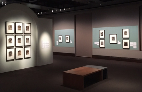 ジュリア・マーガレット・キャメロンの日本初の回顧展。キャメロンが切り拓いた芸術表現を十分に堪能できる。