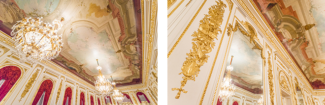 （左）「羽衣の間」の名は、謡曲の「羽衣」の景趣が天井に描かれていることに由来。 （右）壁にはバイオリンなどの楽器や楽譜をあしらった石膏の浮彫りが飾られている。