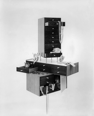 ローズウッド・ミニチュアケース　1950年 Photo: Vitra Design Museum Archiv 